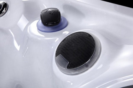 Гидромассажный спа-бассейн Sunrans SR806A Гидромассажный спа-бассейн Sunrans SR806A