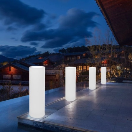 Светильник Цилиндр 30х115 питание от 220, RGB